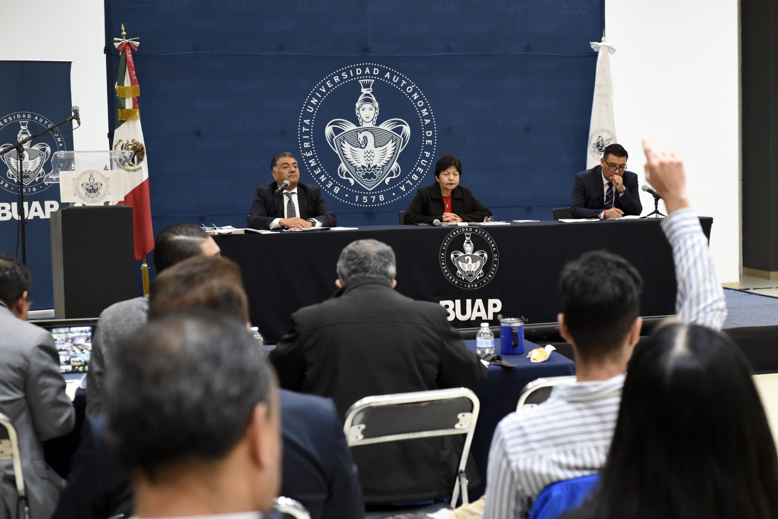 BUAP aprueba presupuesto 2026 por 9 mil 992 mdp