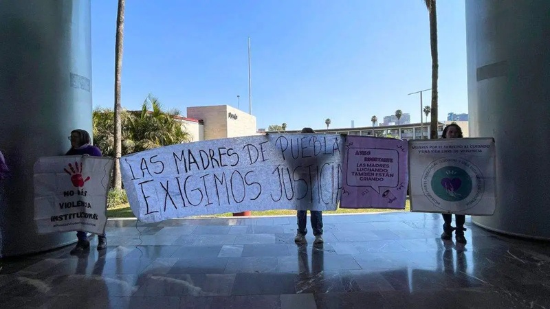 Madres protestan en Poder Judicial por casos de violencia vicaria